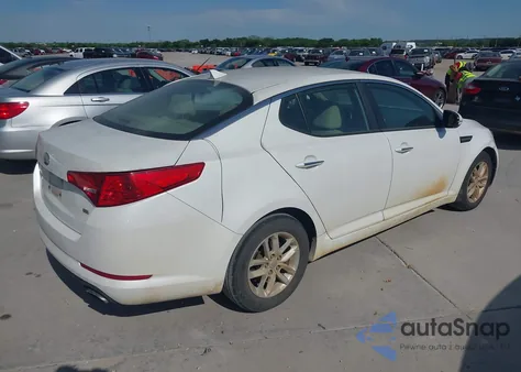 2013 Kia Optima Lx z USA, uszkodzony, nr VIN KNAGM4A79D5422232